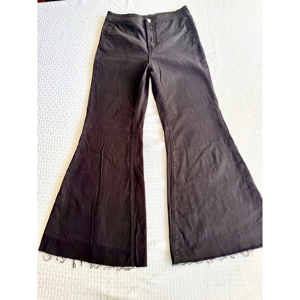 Miou Muse Black High Waisted Flare Jeans Raw Hem‎ Bell Bottoms Size S P1546